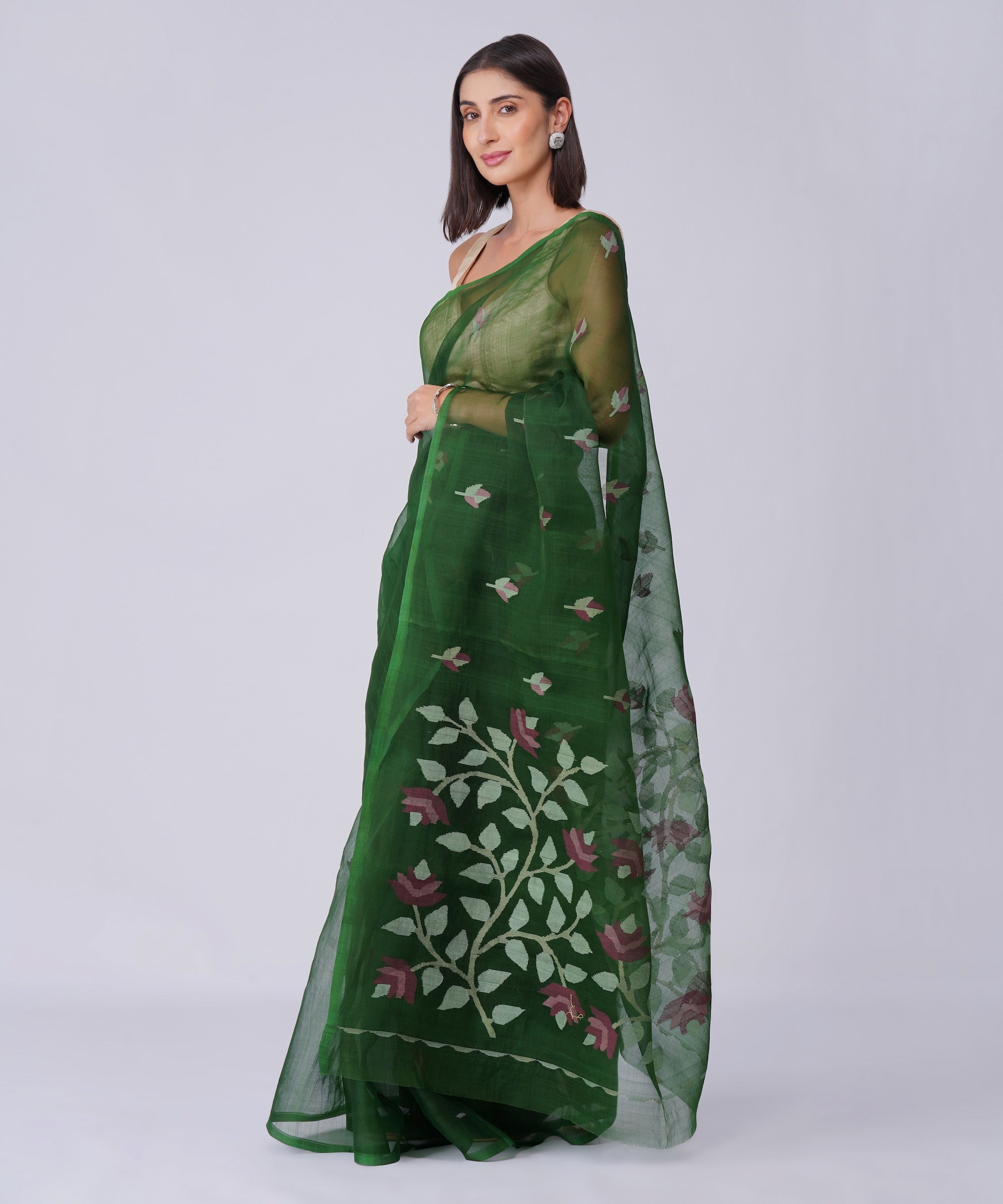 Vanya – Handwoven Muslin Jamdani Saree