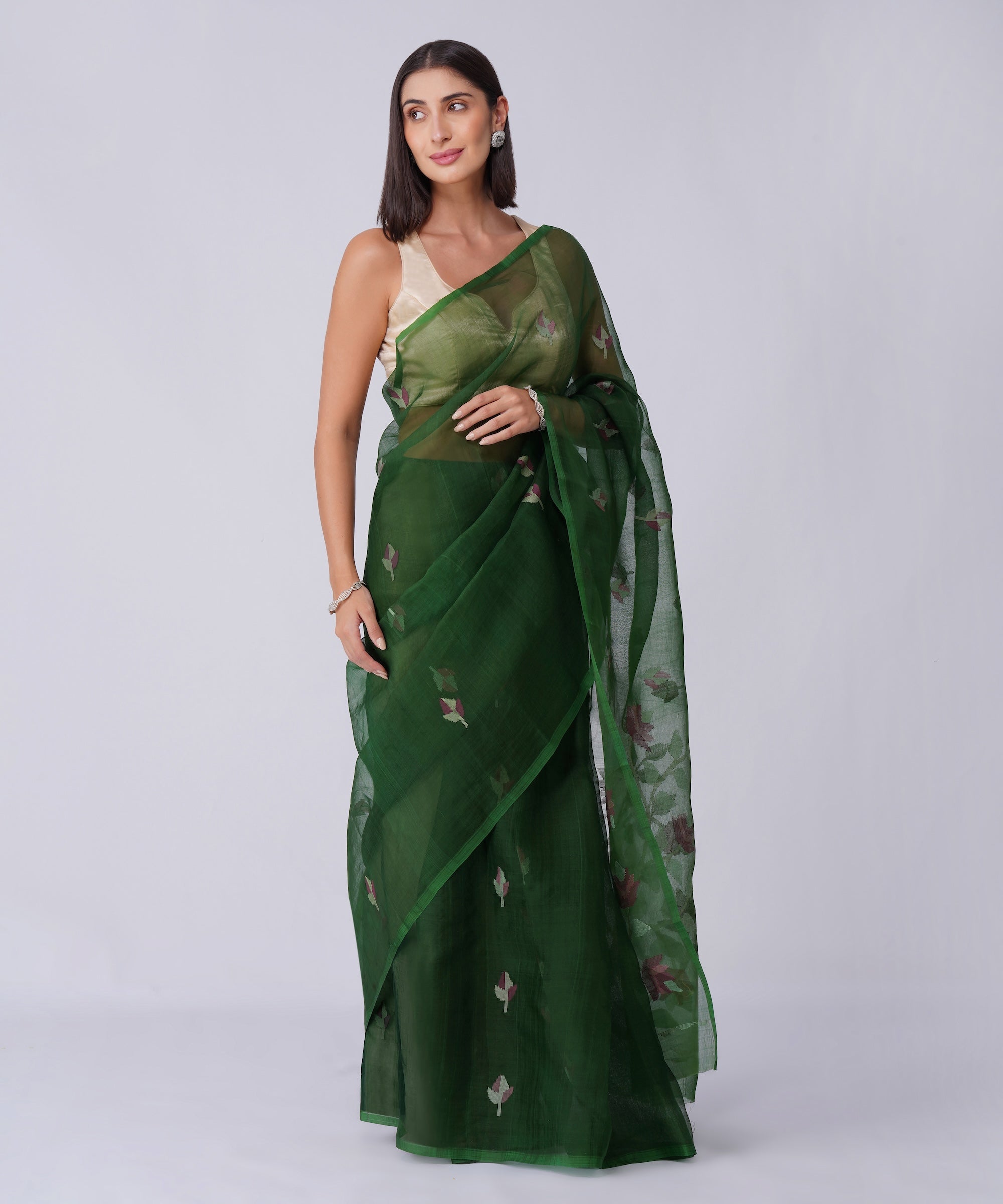 Vanya – Handwoven Muslin Jamdani Saree